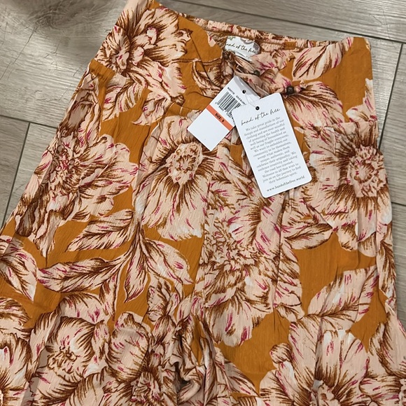 Band of the Free ARIZONA GOLD FLORAL WIDE LEG PANTS NWT - Picture 3 of 8